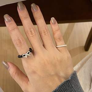 Bague en argent pur S925 au design minimaliste vertical, doublée de chocolat, avec une couche haut de gamme, délicate, pour l'index - Product Image 2