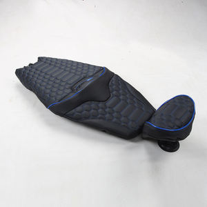 Housse de selle de scooter en tissu suédé à motif diamant de luxe personnalisée YLB Design - Product Image 4