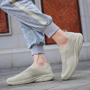 Chaussures de course sportives pour hommes, respirantes, légères, confortables, avec semelle intérieure en EVA, tendance mode printemps-été - Product Image 5