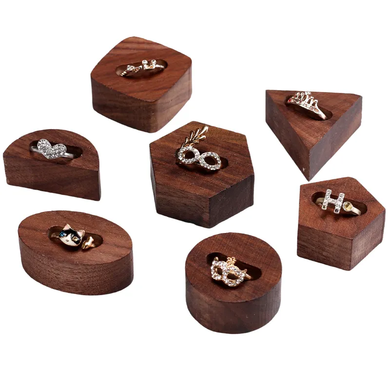 Bán buôn Walnut Mini Vòng chủ lưu trữ khay hình dạng khác nhau gỗ Vòng hiển thị đứng cho các cặp vợ chồng cưới