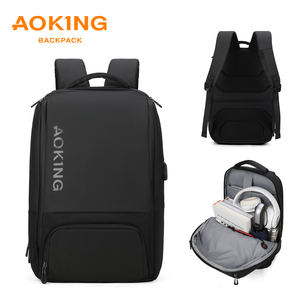Nuovo Zaino Trendy con Porta di Ricarica, Zaino per Laptop Antifurto Intelligente, Impermeabile con USB per Affari - Product Image 1