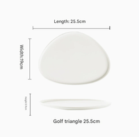 Assiette à dîner triangulaire irrégulière minimaliste en céramique blanche, plat de service moderne pour steak, restaurant, mariage et repas à domicile