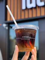 Gobelet à café jetable biodégradable en PLA PET transparent, disponible en plusieurs tailles (8oz-32oz) pour les boissons