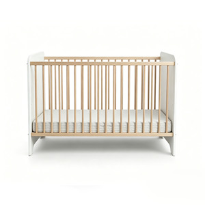 Juego Completo de Muebles para Bebé con Cuna Ajustable y Cambiador para Guardería - Product Image 1