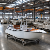 Bateau de pêche robuste en aluminium KV-180, console centrale, coque en V stable, pont de pêche large, bac à appâts vivants, pêche en haute mer