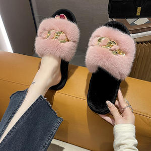 Pantuflas de mujer de piel sintética afelpada con espuma viscoelástica, cómodas sandalias planas de piel sintética de conejo, tipo chanclas de spa, cómodas, de punta abierta, para el hogar - Product Image 2