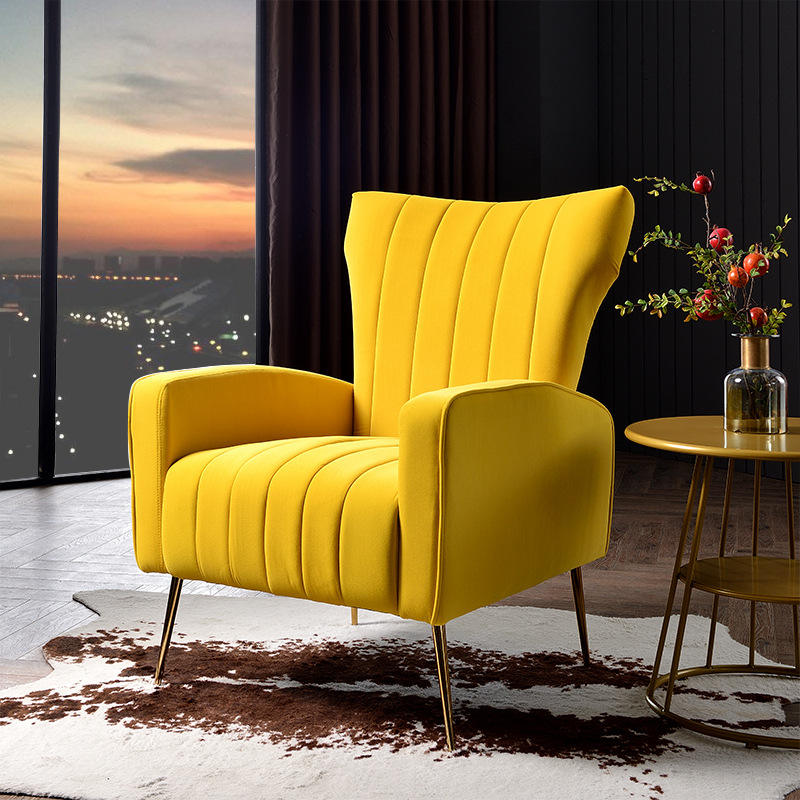 สีเหลือง