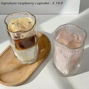 Fábrica al por mayor Simple bebida fría vino café taza de vidrio de forma <span class=keywords><strong>Irregular</strong></span> helado americano Latte taza de café jugo de vidrio - Product Image 4