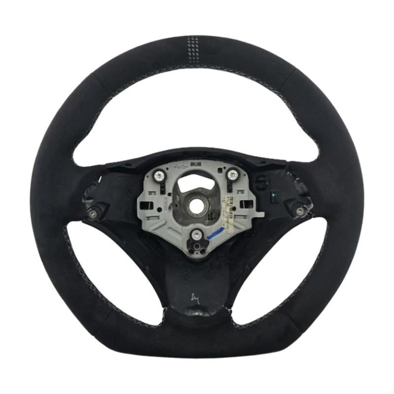 ปกติมีรู+Alcantara+เย็บสีขาว