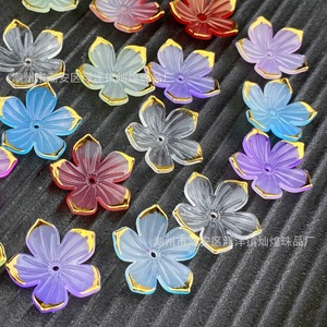 Perles en acrylique en forme de fleur de cerisier, bord doré, 24 mm, trou pour accessoires de bijoux DIY, pour épingles à cheveux, boucles d'oreilles, ornements - Product Image 2