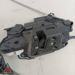 Serratura porta anteriore sinistra 5N1837015F Seat Ibiza Mk5 dal 2017 usata (83562) - Product Image 4