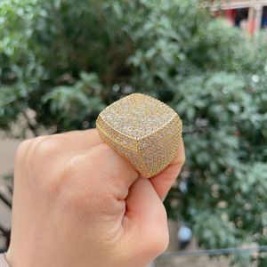 5A pavè in rame con diamanti in zirconi cubici placcato oro 18k da uomo completamente zircone anelli campione - Product Image 1