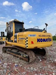Excavatrice d'occasion de taille moyenne Komatsu aux EAU, machine japonaise pc200 - Product Image 2