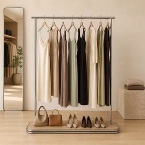 Espositore per Abbigliamento Autoportante in Acciaio Inox, Stand Orizzontale con Ganci per Negozi al Dettaglio - Product Image 2