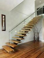 Escalier de garde-corps en verre fantaisie Escalier en acier Design moderne Escaliers en verre d'intérieur en bois dur pour foyer
