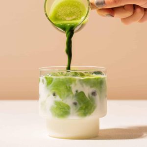 Poudre de Matcha <span class=keywords><strong>pour</strong></span> Latte, Matcha de Qualité Cérémoniale, Poudre de Thé <span class=keywords><strong>Vert</strong></span> <span class=keywords><strong>pour</strong></span> Perdre du Poids avec Bouteille en Verre Étoilé - Product Image 2