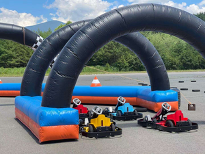 Parcours d'obstacles gonflable géant pour voitures de course, piste de karting avec souffleur, respectueux de l'environnement, pour 2 <span class=keywords><strong>à</strong></span> 4 enfants, taille personnalisable - Product Image 4