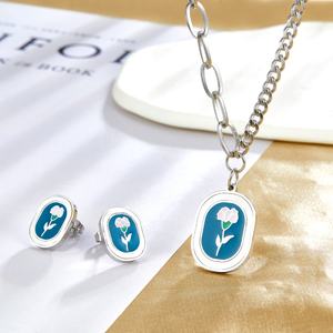 Parure de bijoux pour femme en acier inoxydable plaqué or, avec collier de mariage style euro-américain, orné de diamants et de zircons en forme de cœur - Product Image 6