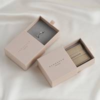 Boîte cadeau de luxe personnalisée avec logo blanc et rose pour bijoux, emballage pour bagues, boucles d'oreilles, pochette à bijoux