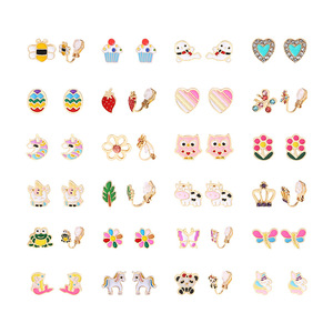 Boucles d'oreilles tendance, lot de 24 pièces, design animal et floral, en alliage de zinc, bijoux unisexes - Product Image 1