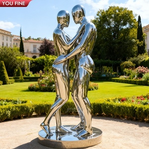 YOUFINE Romántico Paisaje al aire libre Instalación DE ARTE Escultura abstracta moderna de acero inoxidable de una estatua de pareja abrazada - Product Image 2