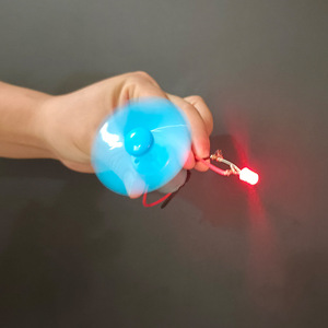 กังหันลมขนาดเล็ก Gabosun ใบพัดไนลอนสีน้ำเงิน พร้อมมอเตอร์และไฟ LED สำหรับการทดลองทางวิทยาศาสตร์ - Product Image 2