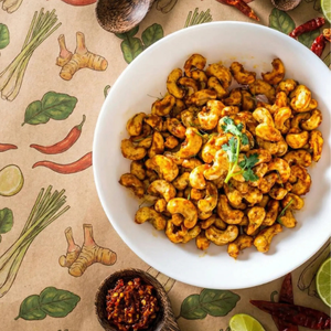 Collation thaïlandaise Tom Yum aux noix de cajou, saveur épicée riche, goût authentique, texture croustillante, qualité supérieure, fabrication OEM Thaïlande - Product Image 2