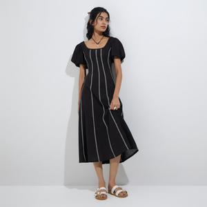 Bombay Paisley ชุดเดรสผ้าฝ้ายปักลายสีดำ - Product Image 1