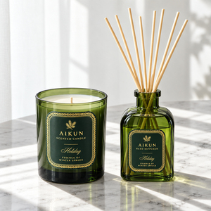 Coffret de parfum d'ambiance pour la maison Aikun Winter Spruce Coordinated Green Glass, avec bougie et diffuseur à bâtonnets, pour Noël - Product Image 3