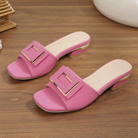 Chaussons d'été élégants et confortables pour femmes, en cuir PU, avec boucle carrée dorée, talon bas