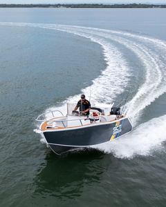 Russisches Schnellboot Aluminium Fischerboote Hochwertige Cruiser Cabin <span class=keywords><strong>Boat</strong></span> Yacht Antik ollision Deep V Fischerei fahrzeuge Aluminium - Product Image 3