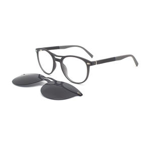 Venta al por mayor Unisex Azul PC Marco Gafas de <span class=keywords><strong>sol</strong></span> <span class=keywords><strong>con</strong></span> gris UV400 <span class=keywords><strong>Lentes</strong></span> polarizadas Imanes de moda Protección solar - Product Image 2