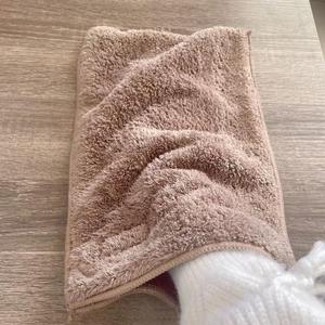 Guanto <span class=keywords><strong>Monouso</strong></span> Pre-Saponato per Pulizia Mobili - Product Image 1