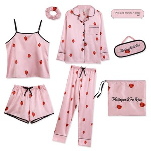 Lussuoso Set Pigiama Estivo da Donna in Sette Pezzi: Completo a Maniche Lunghe, Pantaloncini e Canotta con Motivi Gru in Seta Ghiaccio Traspirante - Product Image 4