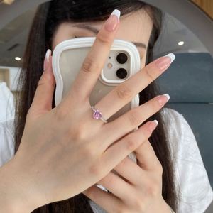 Bague de promesse Dylam Luxury pour femme, bijoux fins en argent sterling 925 plaqué rhodium, zircone cubique 5A CZ rose, forme cœur baguette - Product Image 1