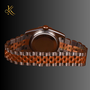 Reloj de cuarzo con diamantes Moissanite hecho a mano para alta precisión y estilo de lujo brillante con diseño de calidad superior - Product Image 4