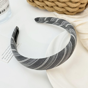 Hot Sale Luxury Plaid Fabric Retro Fall Winter <b>Headbands</b> Designer Sponge Padded Hair Accessories for Women and Girls - Product Image 4