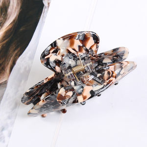 60 couleurs <span class=keywords><strong>2022</strong></span> printemps été <span class=keywords><strong>cheveux</strong></span> griffe femmes en gros mode 9cm gros <span class=keywords><strong>cheveux</strong></span> griffe épaisse coloré cellulose acétate <span class=keywords><strong>cheveux</strong></span> griffe - Product Image 4