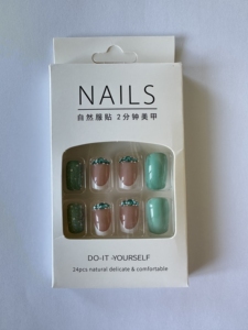 Offre Spéciale Été : Faux Ongles Carrés Courts Style Français Couleur Aqua Luxe à Coller – Doux et Tendance - Product Image 6