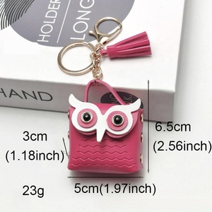 Porte-clés hibou multicolore en cuir PU, mini sac à monnaie carré avec pompon, design animalier - Product Image 6