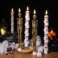 Trio de bougies LED coniques gothiques macabres, squelette de crânes empilés, pour une ambiance effrayante d'Halloween, d'autel occulte, bougie LED en paraffine