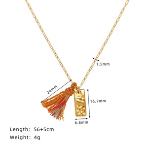 Collar de Acero Inoxidable con Colgante Rectangular Tibetano de Barra de Oro Pequeña Hecha a Mano, Joyería Arcoíris Colorida Martillada - Product Image 2