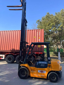 Montacargas TCM Usado FD30, Motor Diésel, 4x4, Capacidad de 7 Toneladas, Buena Calidad, Segunda Mano, Uso en Construcción - Product Image 2