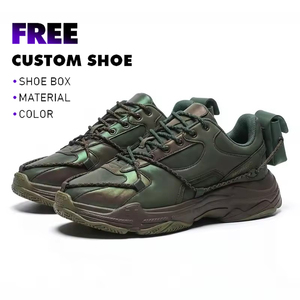Zapatillas de Moda con Suela Gruesa, Diseño Camaleón Arcoíris, Logotipo Personalizado, Cuero Metálico, Estilo Cyberpunk, Bolso de Mano con Tacón, Mini Bolso - Product Image 1