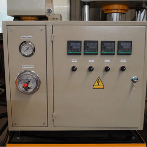 <span class=keywords><strong>Presse</strong></span> à chaud sous toit à double cylindre de 50 tonnes pour le moulage de feuilles de plastique avec chauffage électrique et contrôle de la température - Product Image 5
