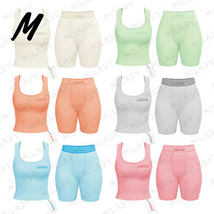 Set all'ingrosso di Loungewear in cotone personalizzato con Logo personalizzato da donna pantaloncini Set pantaloni e canottiera <span class=keywords><strong>Crop</strong></span> 2 pezzi Set di <span class=keywords><strong>abbigliamento</strong></span> donna 2025 estate - Product Image 1
