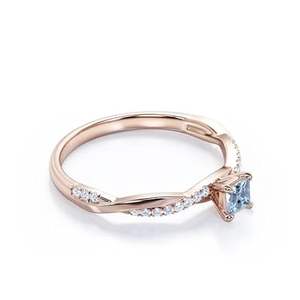 Anillo de Compromiso y Boda de Aguamarina Creada en Laboratorio de Alta Calidad, 1.10 Quilates, Corte Princesa, Plata Trenzada Clásica, para Mujer - Product Image 5