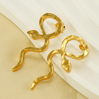 Personnalité de la mode torsadé irrégulière serpent forme boucles d'oreilles bijoux en acier inoxydable de haute qualité pour les femmes prix usine