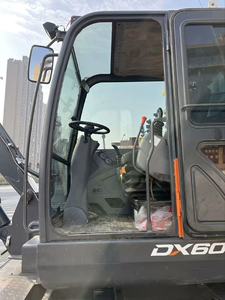 Used Doosan DX60W Wheel <b>Excavator</b> 6 Ton Compact Digger for Construction and Road Work - Product Image 4
