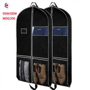 <span class=keywords><strong>Housse</strong></span> de vêtement pliable en non-tissé noire personnalisée avec fermetures éclair, design tendance pour le rangement des vêtements, costumes, manteaux, capacité de 20L - Product Image 1